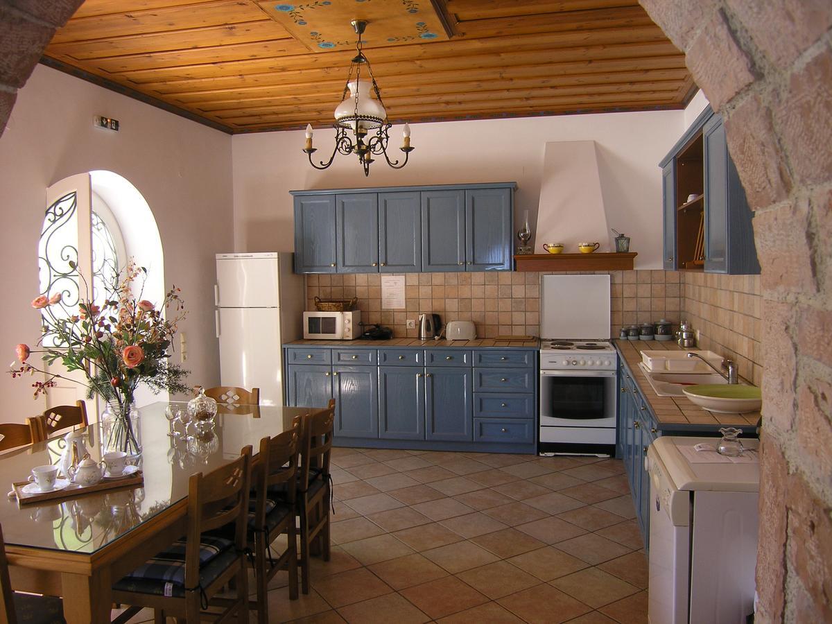 Traditional Stone Villa Olympia Viggla Exterior foto